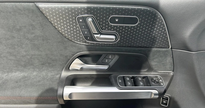 Mercedes-Benz GLB cena 253099 przebieg: 5, rok produkcji 2024 z Piaseczno małe 154